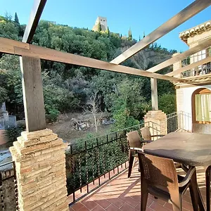 Casa Yamur Bajo La Alhambra Granada